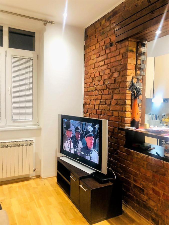 Cozy One-Bedroom Apartment ซาราเยโว ภายนอก รูปภาพ