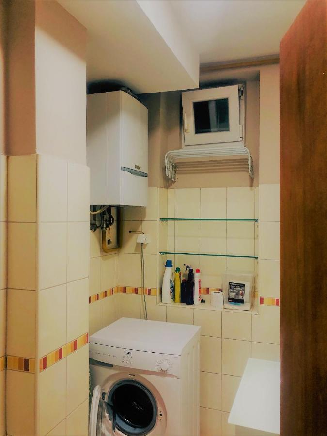 Cozy One-Bedroom Apartment ซาราเยโว ภายนอก รูปภาพ