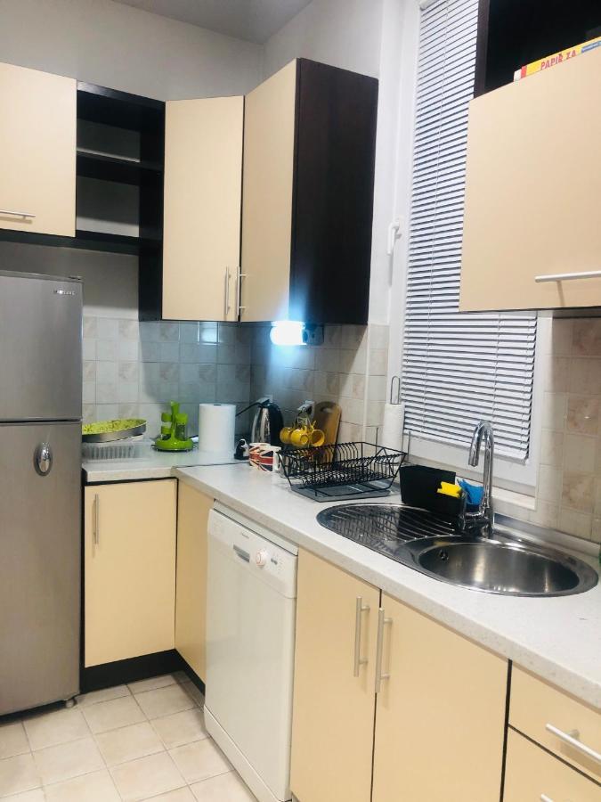 Cozy One-Bedroom Apartment ซาราเยโว ภายนอก รูปภาพ