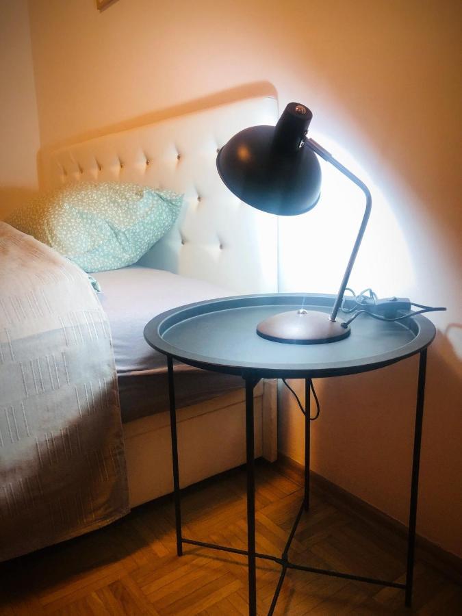 Cozy One-Bedroom Apartment ซาราเยโว ภายนอก รูปภาพ